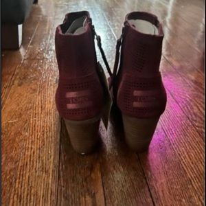 TOMS maroon booties open toe